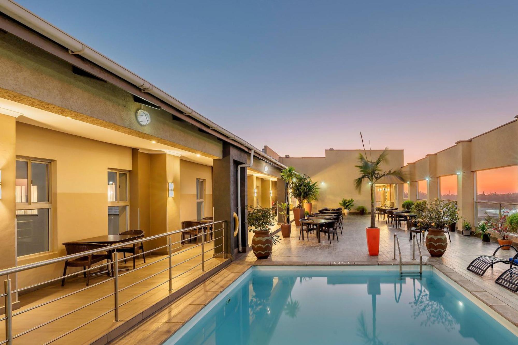 Protea Hotel By Marriott Lusaka Tower Exterior photo