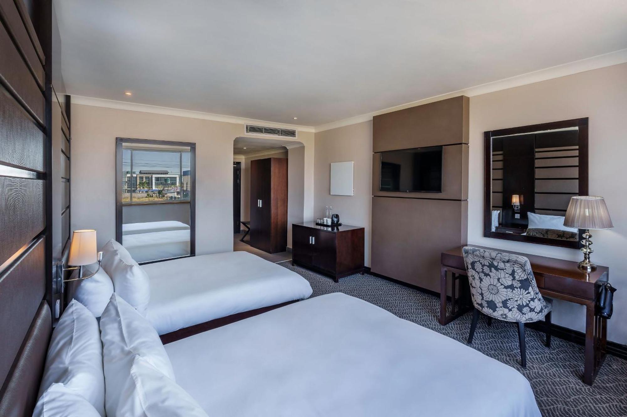 Protea Hotel By Marriott Lusaka Tower Exterior photo