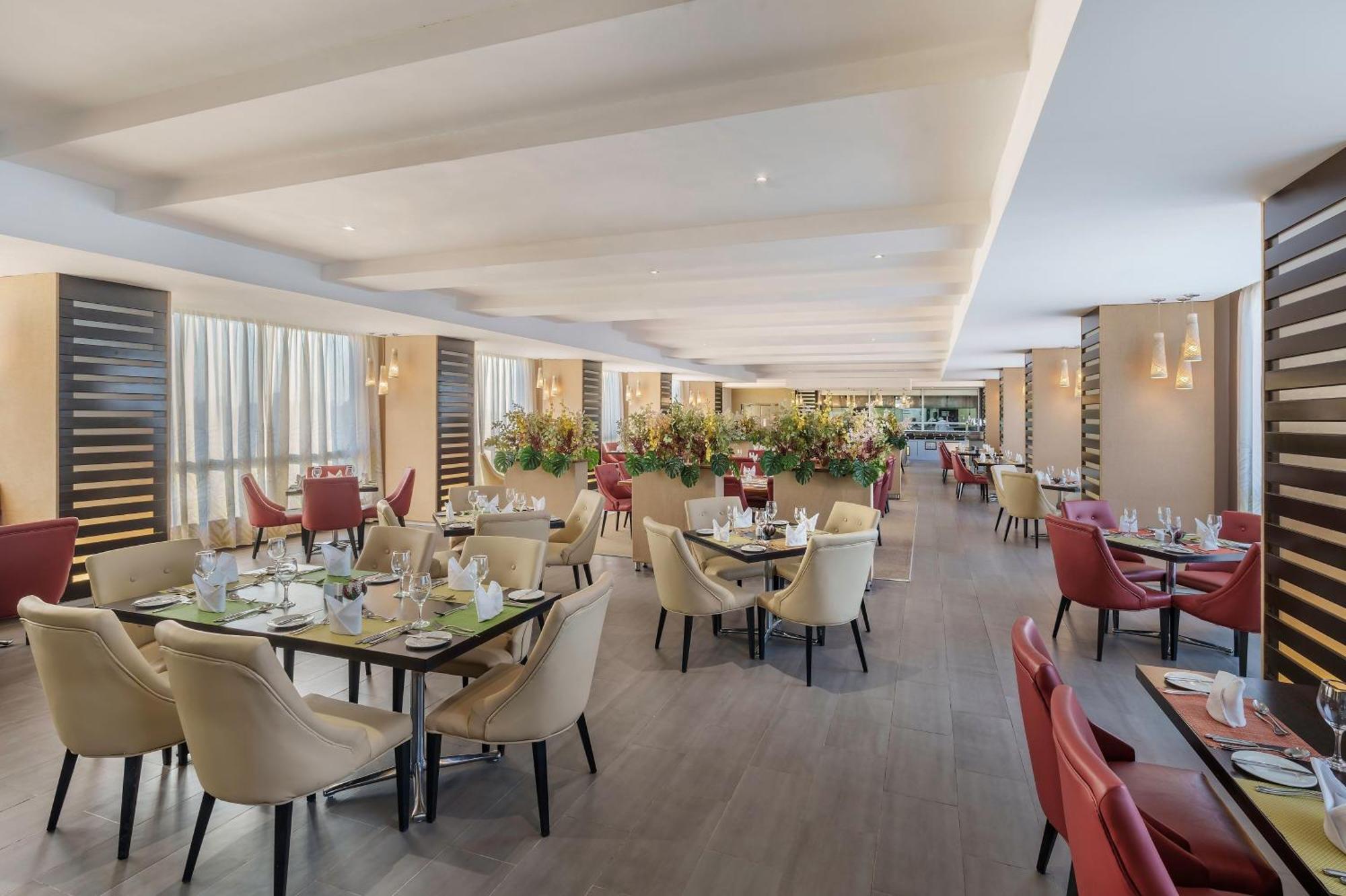 Protea Hotel By Marriott Lusaka Tower Exterior photo