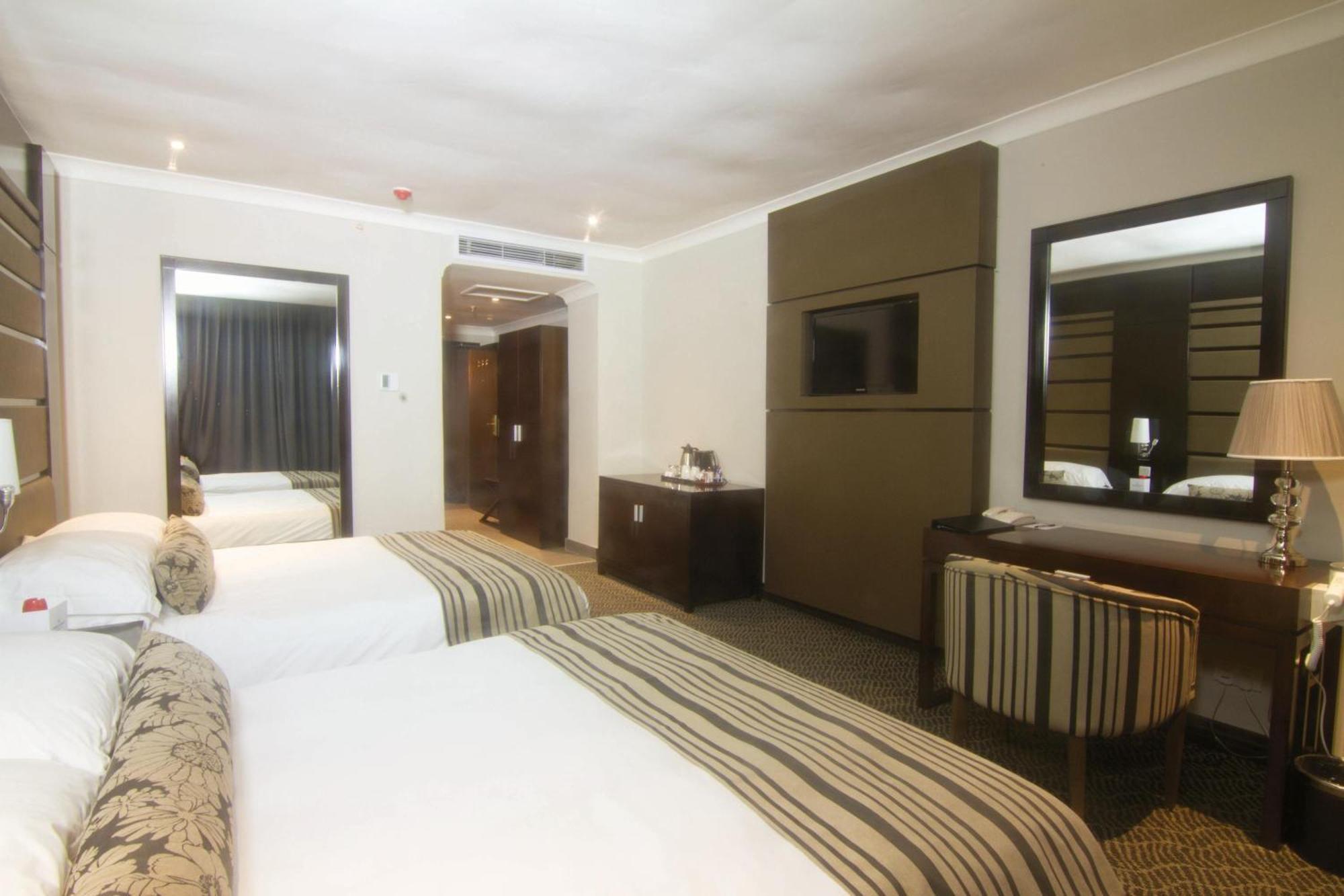 Protea Hotel By Marriott Lusaka Tower Exterior photo
